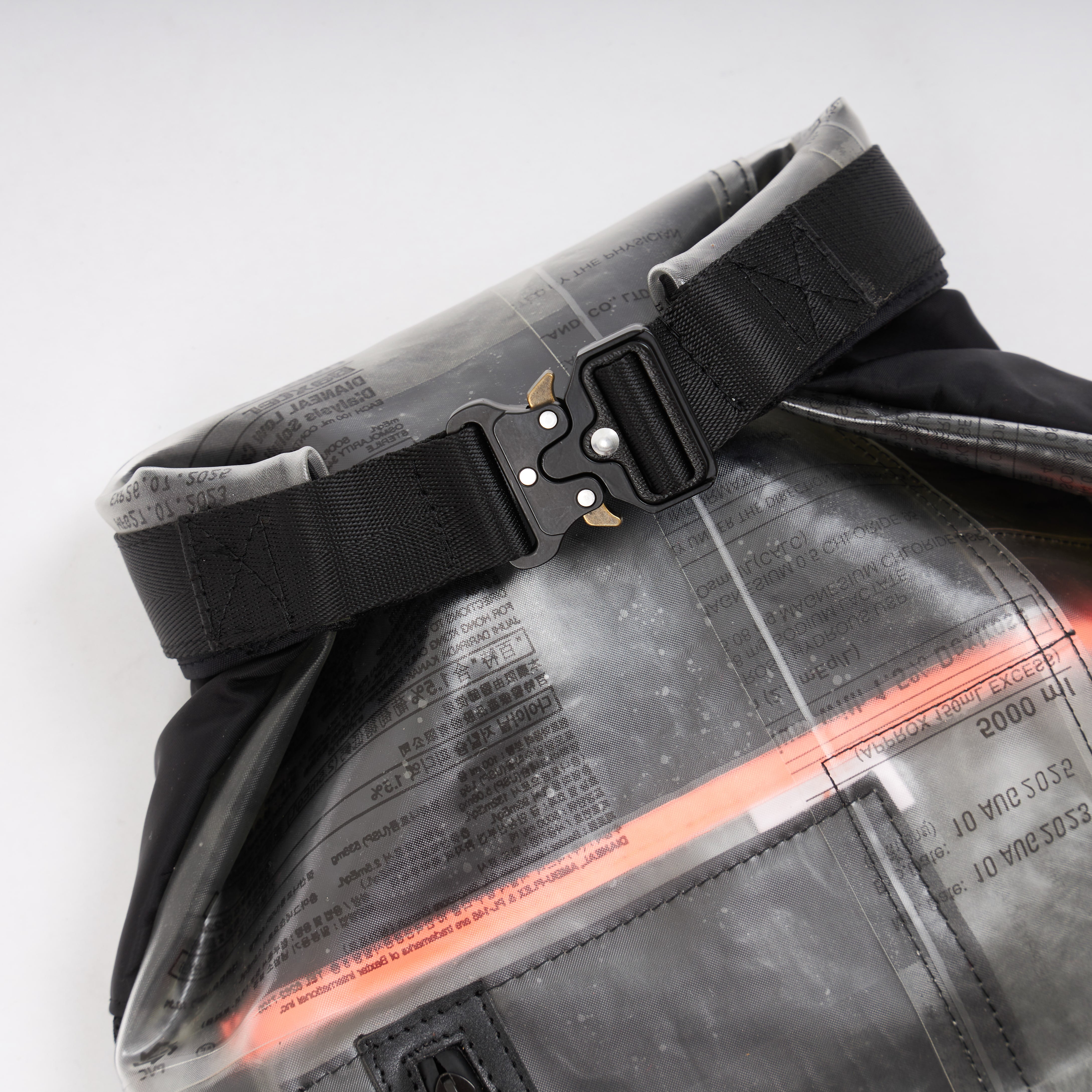 Handmade of recycled dialysis bags, it's a sustainable craft and ecofriendly. Sold by www.qacrafts.comHandmade of recycled dialysis bags, it's a sustainable craft and ecofriendly. Sold by www.qacrafts.com