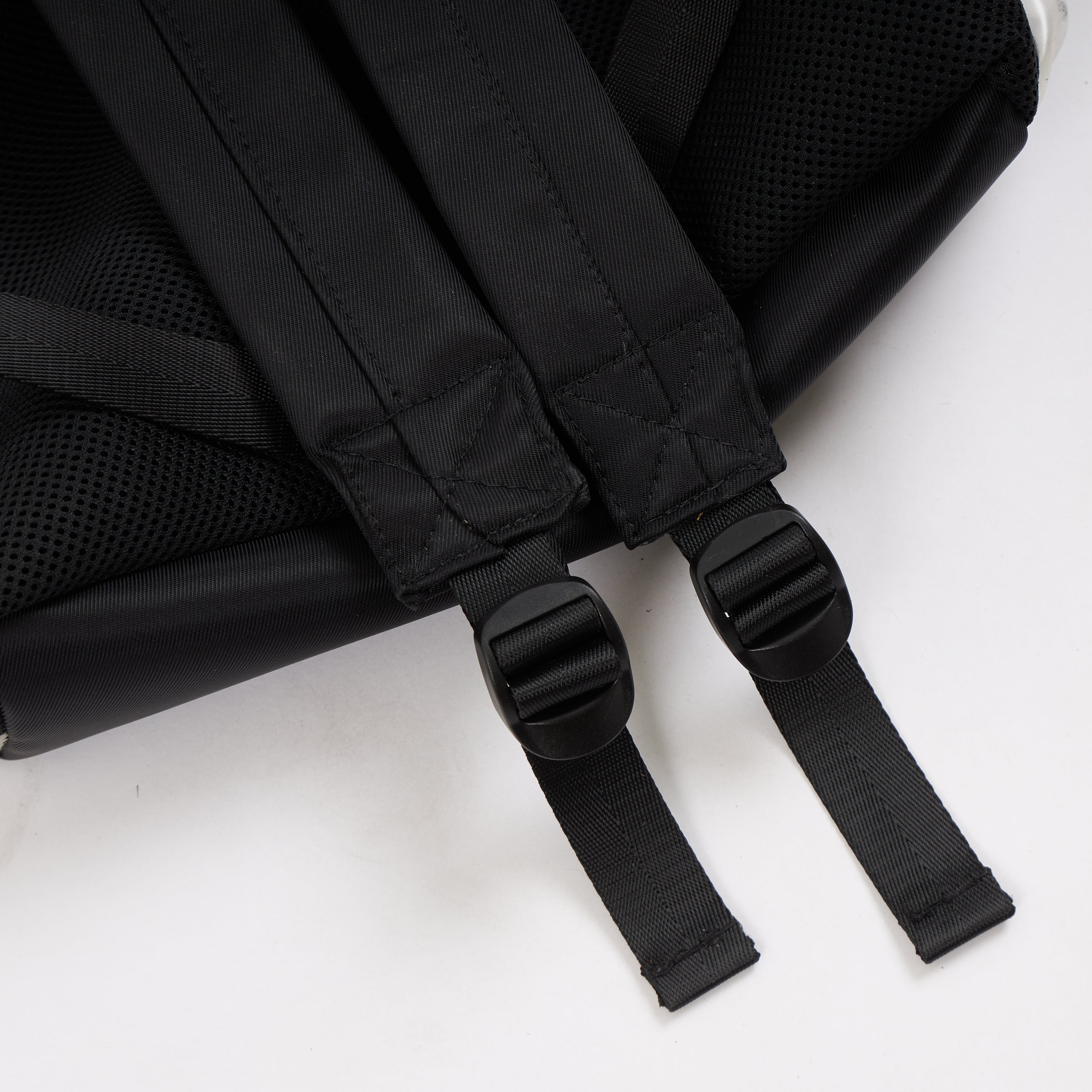 Handmade of recycled dialysis bags, it's a sustainable craft and ecofriendly. Sold by www.qacrafts.comHandmade of recycled dialysis bags, it's a sustainable craft and ecofriendly. Sold by www.qacrafts.com