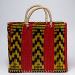 Handicraft sustainable and natural handbag from Asia. The handbag is made of natural, vegan and toxic-free papyrus and sold online on www.qacrafts.com.